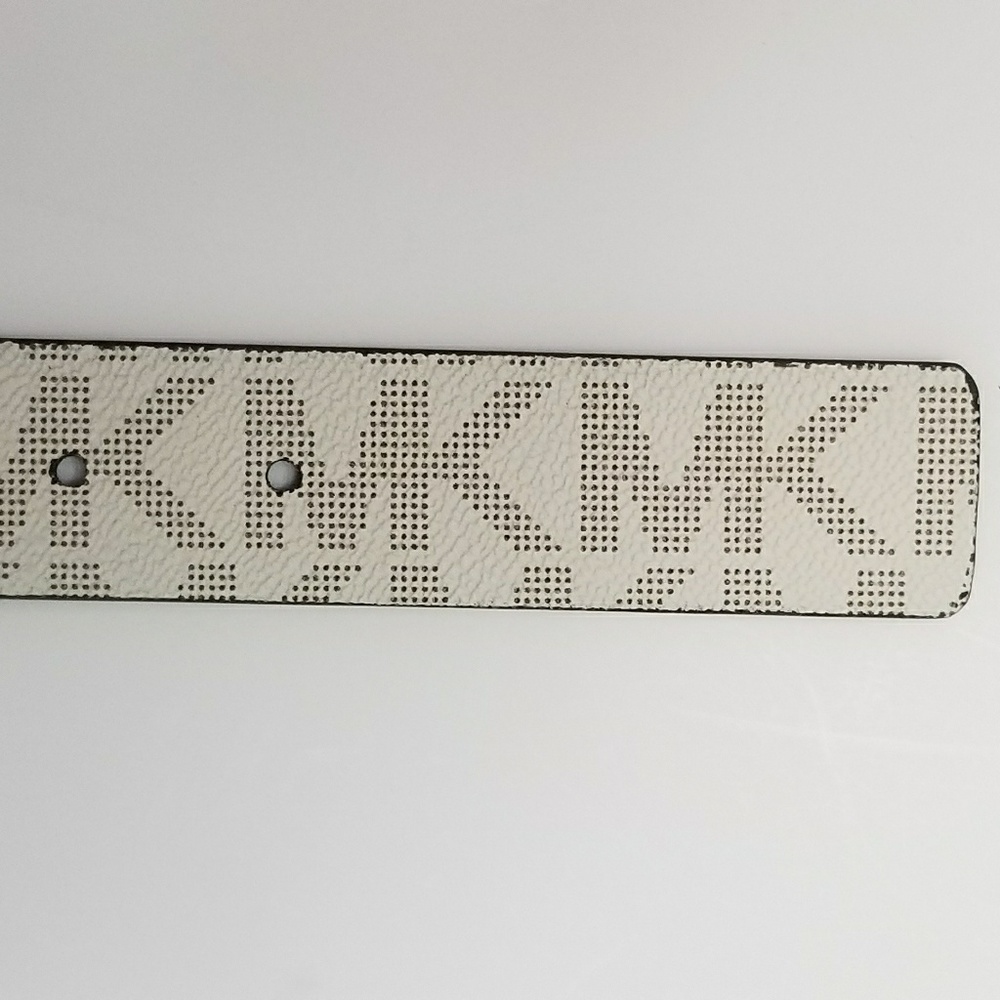 Michael Kors Logo Reversible Chocolate/White Belt - Picture 5 of 7